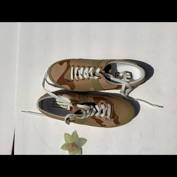 Hunter - Picture 8 of 12